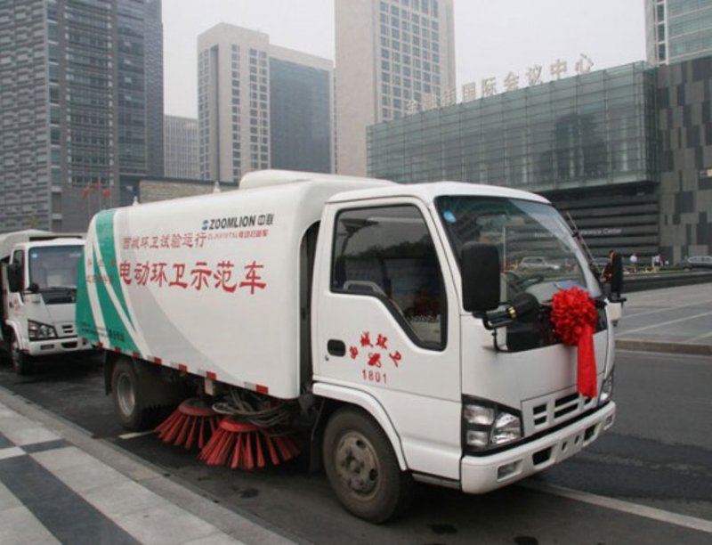 环卫车与垃圾车：谁更适合清洁城市？
